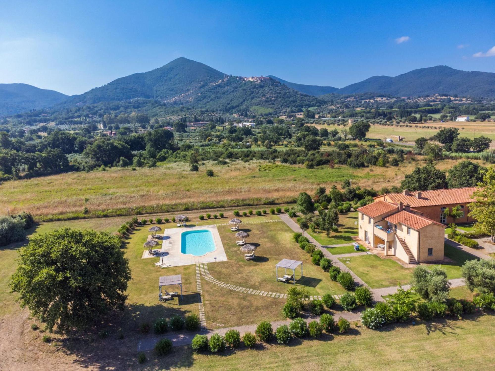 Apartment Quercia Alta By Interhome Le Case Bagian luar foto